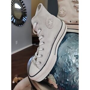 Chuck Taylor All Star High Top Women's Natural Ivory Size 9 Suede